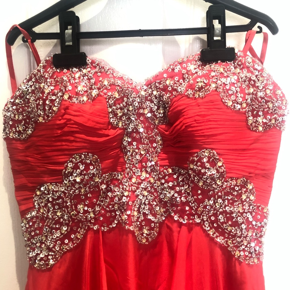 Bright coral/red formal prom dress